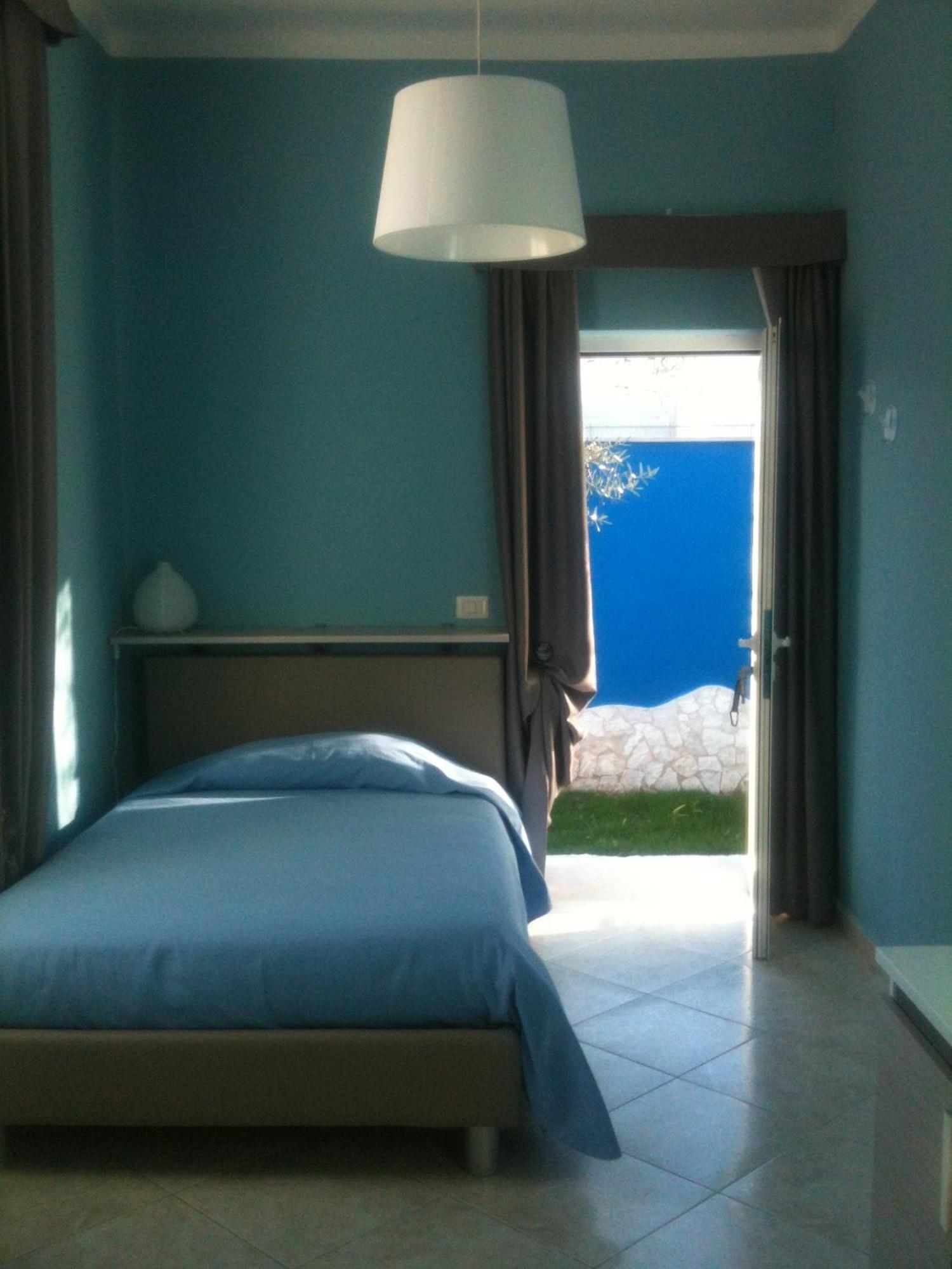Bed And Breakfast Fly Барі Номер фото